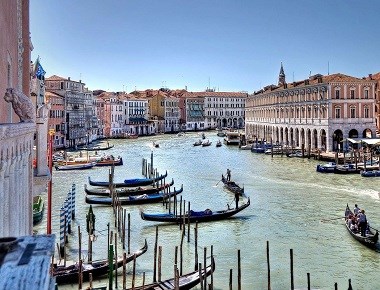Две Венеции